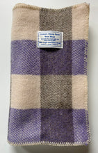 Load image into Gallery viewer, Wool Shoulder Wrap
