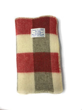 Load image into Gallery viewer, Wool Shoulder Wrap