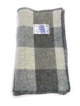 Load image into Gallery viewer, Wool Shoulder Wrap